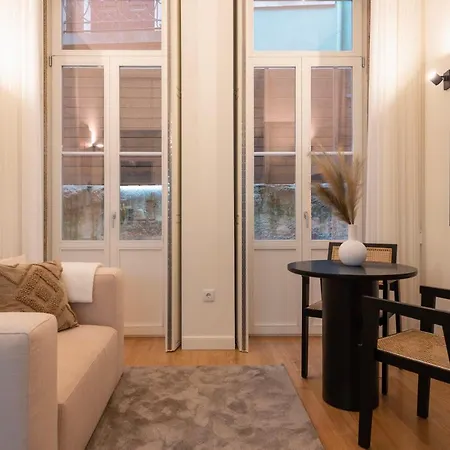 Mouzinho Da Silveira 215 By Lovelystay Porto Exterior photo