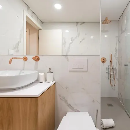 Mouzinho Da Silveira 215 By Lovelystay Porto Exterior photo