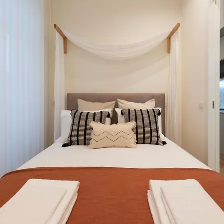 Mouzinho Da Silveira 215 By Lovelystay Porto Exterior photo