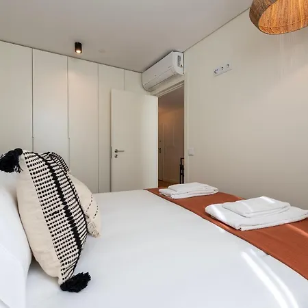 Mouzinho Da Silveira 215 By Lovelystay Porto Exterior photo