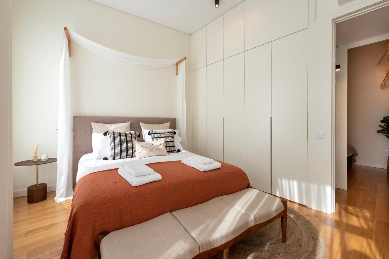 Apartamento Mouzinho Da Silveira 215 By Lovelystay Porto
