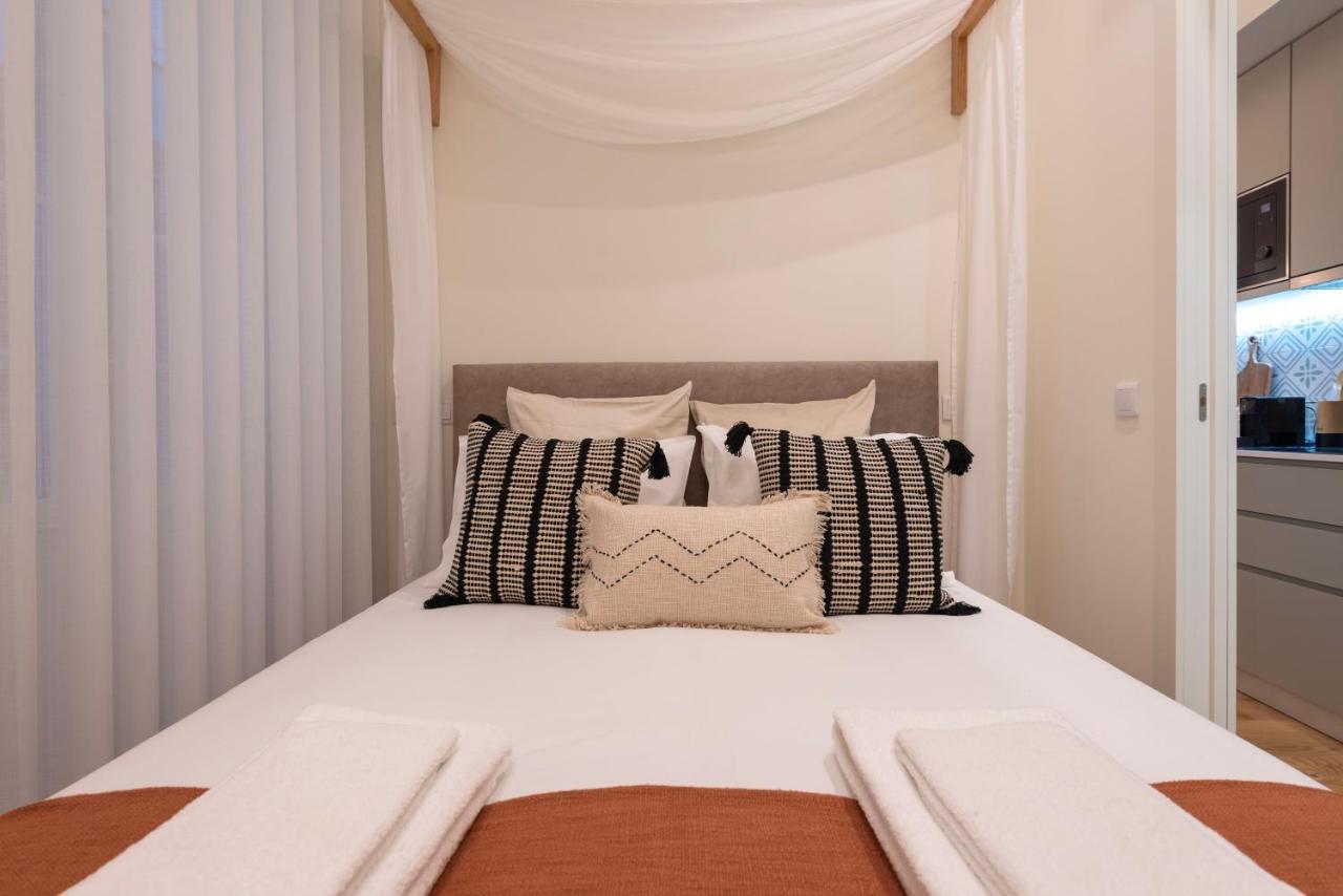 Apartamento Mouzinho Da Silveira 215 By Lovelystay Porto
