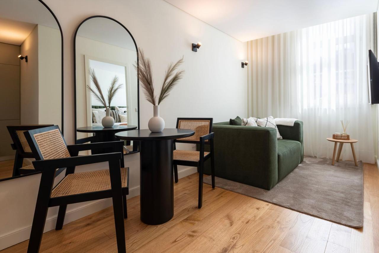 Mouzinho Da Silveira 215 By Lovelystay Apartamento Porto