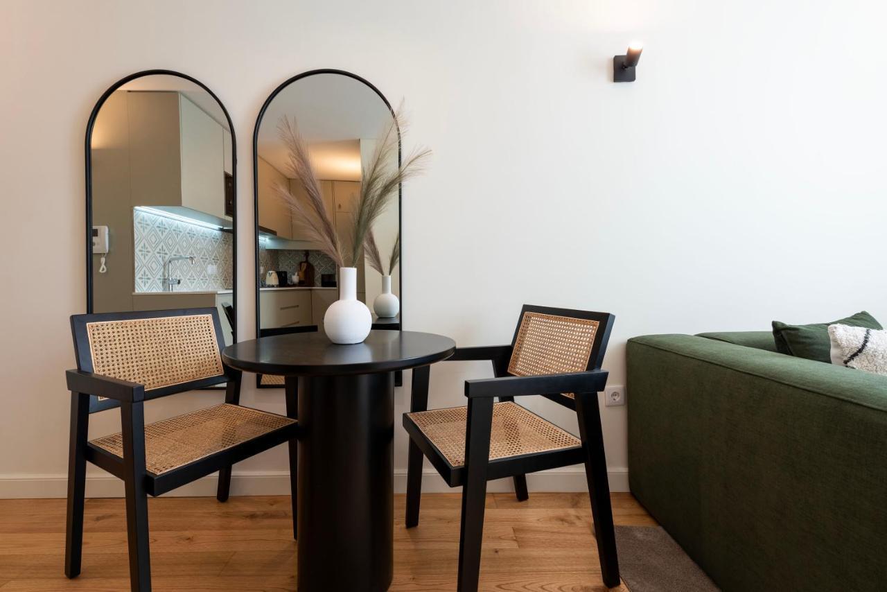 Mouzinho Da Silveira 215 By Lovelystay Apartamento